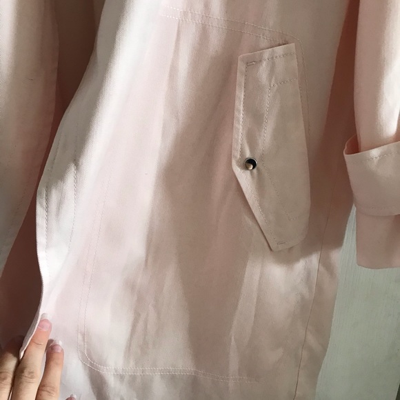 Aritzia Trench Coat - Picture 5 of 5